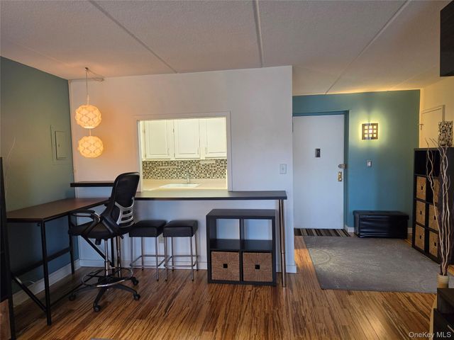 35 Park Avenue 3J, Suffern, NY 10901