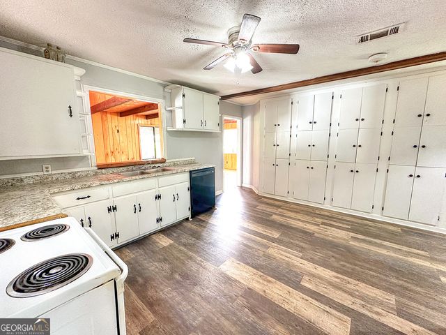 129 Mallory Drive, Lagrange, GA 30241