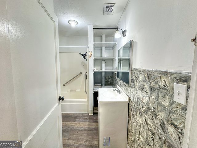 129 Mallory Drive, Lagrange, GA 30241