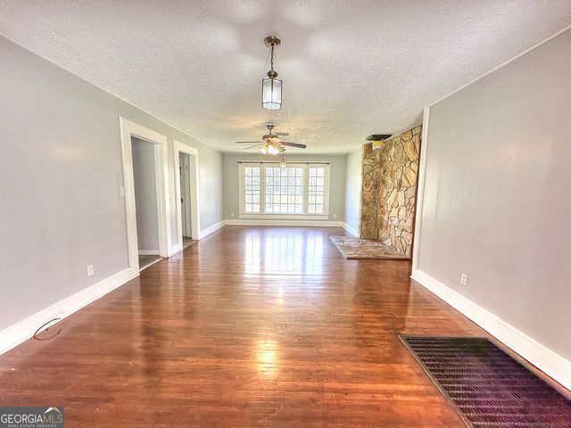 129 Mallory Drive, Lagrange, GA 30241