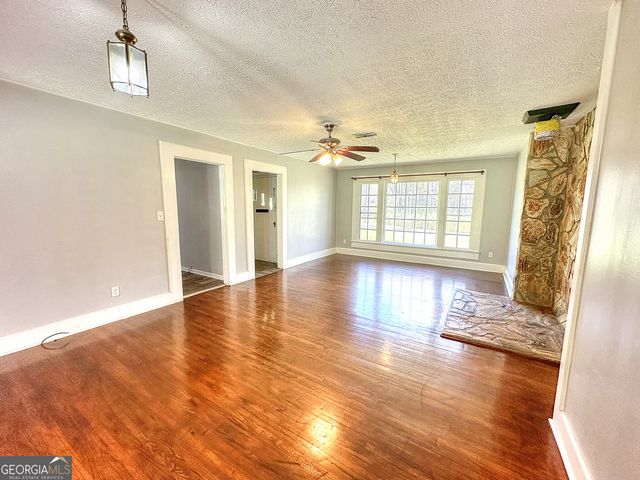 129 Mallory Drive, Lagrange, GA 30241