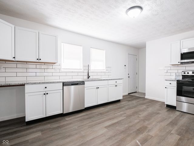 7807 E 71st Street, Indianapolis, IN 46256