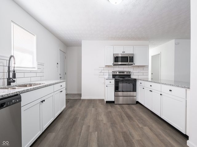 7807 E 71st Street, Indianapolis, IN 46256