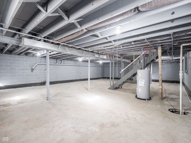 7807 E 71st Street, Indianapolis, IN 46256