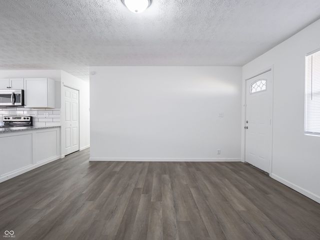 7807 E 71st Street, Indianapolis, IN 46256