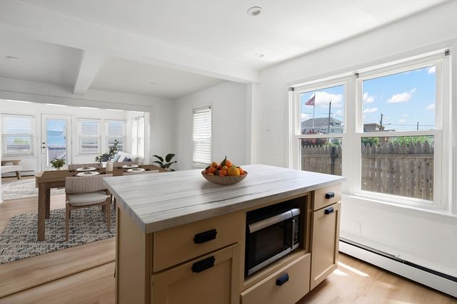 29 Aquidneck Ave, Portsmouth, RI 02871