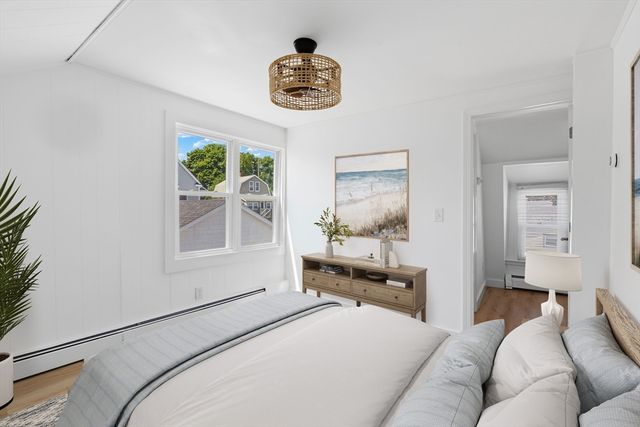 29 Aquidneck Ave, Portsmouth, RI 02871