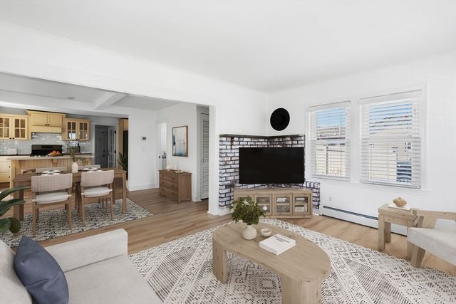 29 Aquidneck Ave, Portsmouth, RI 02871