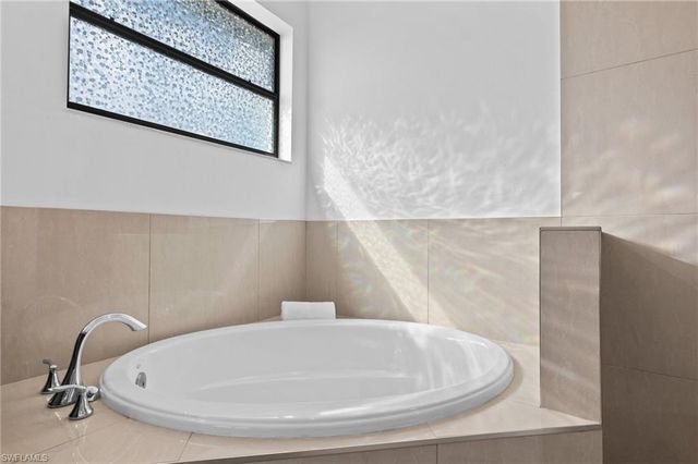 3410 NW 17th LN, Cape Coral, FL 33993