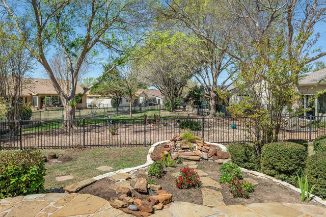 516 Texas DR, Georgetown, TX 78633