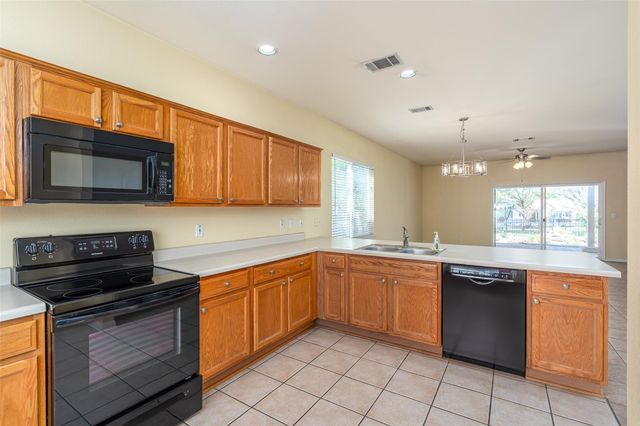 516 Texas DR, Georgetown, TX 78633