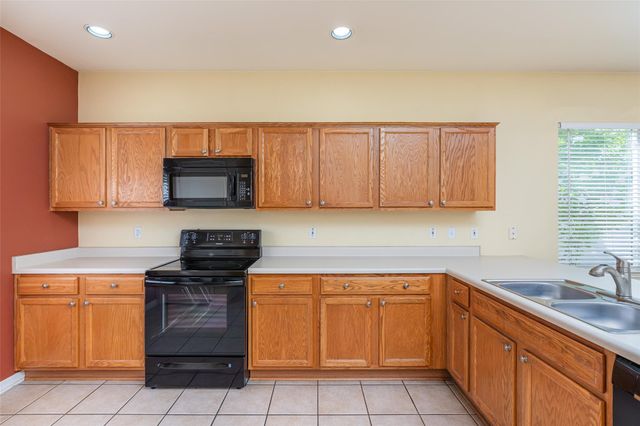 516 Texas DR, Georgetown, TX 78633