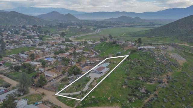 26460 Dale, Hemet, CA 92545