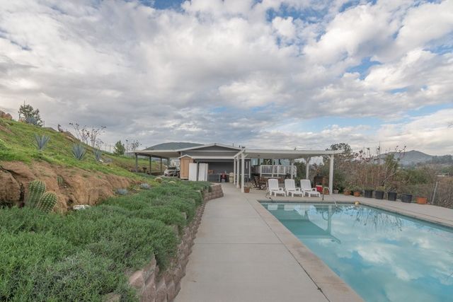 26460 Dale, Hemet, CA 92545