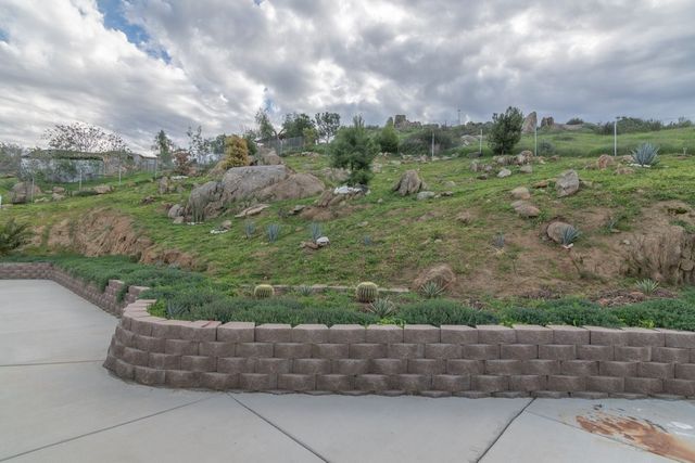 26460 Dale, Hemet, CA 92545