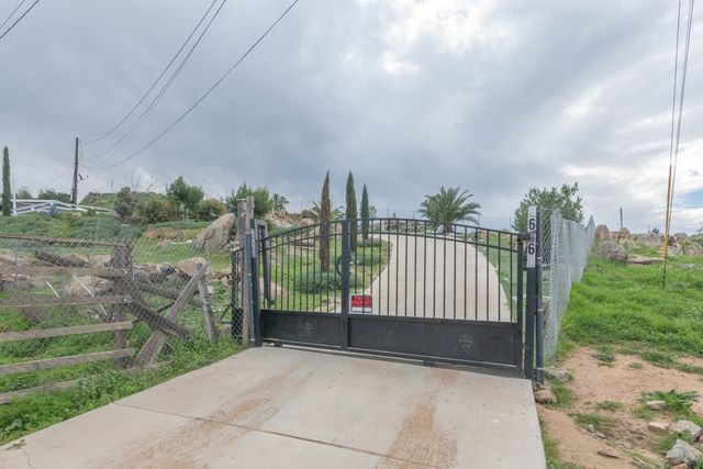 26460 Dale, Hemet, CA 92545