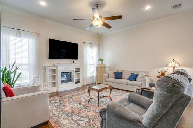 500 Heritage Trail, Burleson, TX 76028
