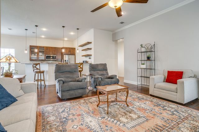 500 Heritage Trail, Burleson, TX 76028