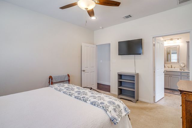 500 Heritage Trail, Burleson, TX 76028