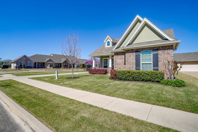 500 Heritage Trail, Burleson, TX 76028