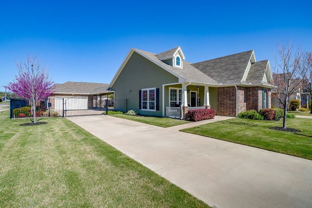 500 Heritage Trail, Burleson, TX 76028