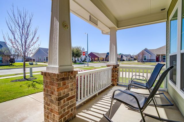 500 Heritage Trail, Burleson, TX 76028