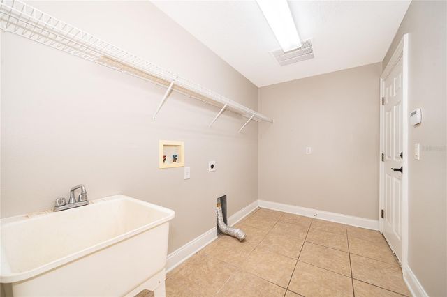 6825 DOLCE STREET, Orlando, FL 32819