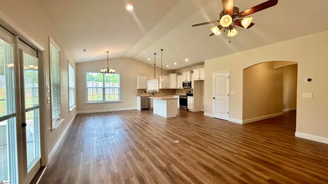 382 W Darby Road, Greenville, SC 29609