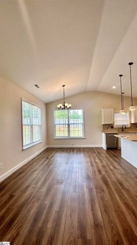 382 W Darby Road, Greenville, SC 29609