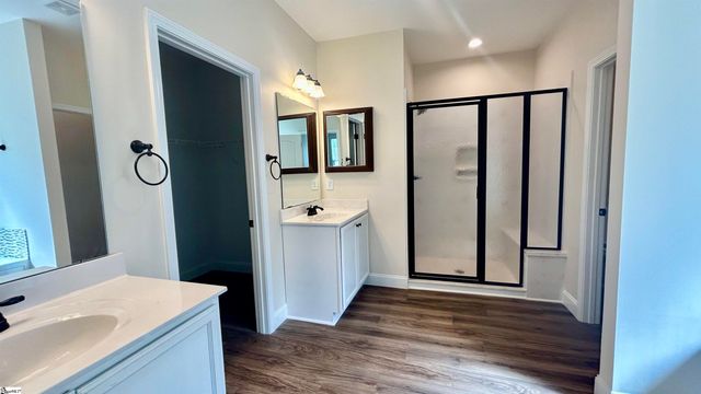 382 W Darby Road, Greenville, SC 29609