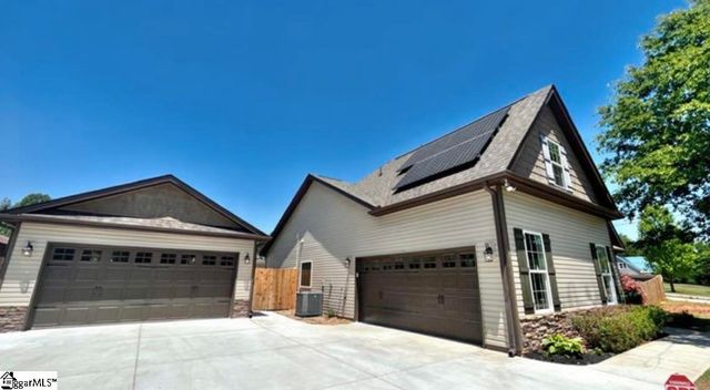 382 W Darby Road, Greenville, SC 29609
