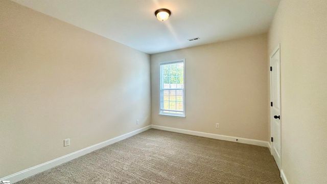 382 W Darby Road, Greenville, SC 29609