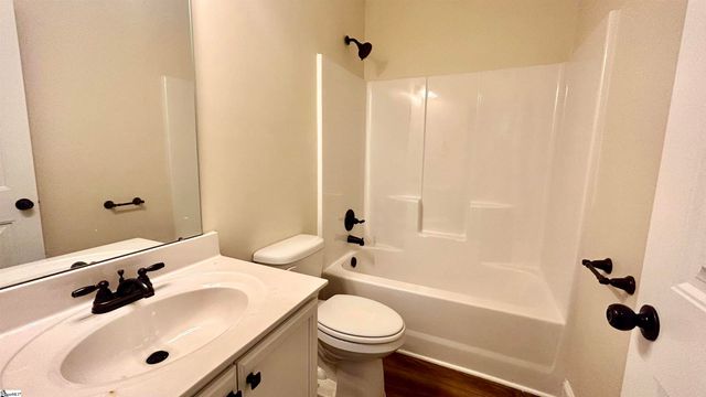 382 W Darby Road, Greenville, SC 29609