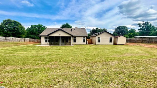 382 W Darby Road, Greenville, SC 29609