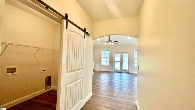 382 W Darby Road, Greenville, SC 29609