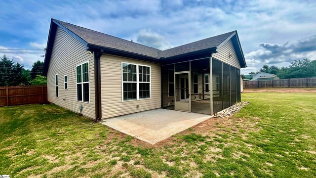 382 W Darby Road, Greenville, SC 29609