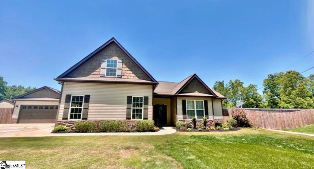 382 W Darby Road, Greenville, SC 29609