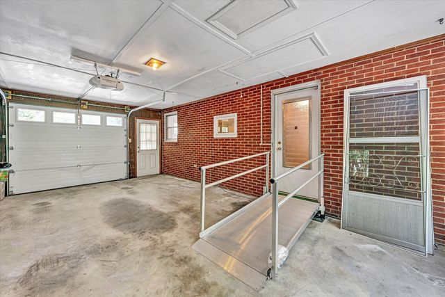 4506 Rosecrest RD, Roanoke, VA 24018