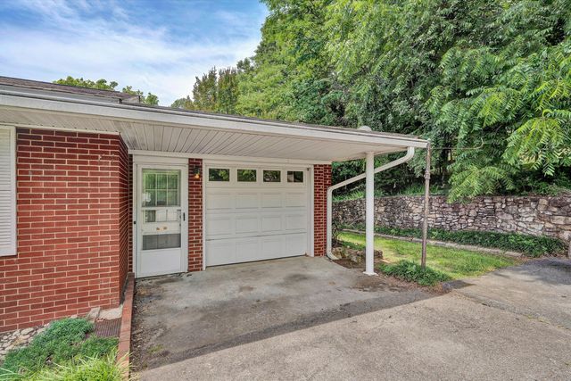 4506 Rosecrest RD, Roanoke, VA 24018