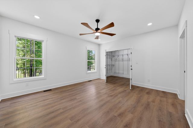 1131 Golf View CT, Huddleston, VA 24104