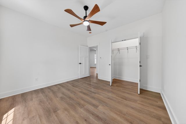1131 Golf View CT, Huddleston, VA 24104