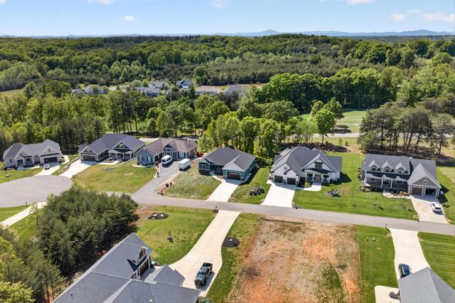 1131 Golf View CT, Huddleston, VA 24104