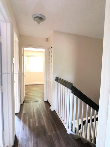 16604 SW 97th St 16604, Miami, FL 33196