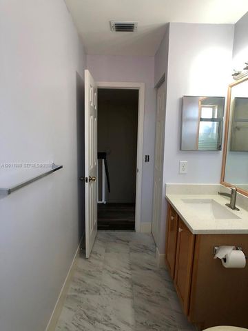 16604 SW 97th St 16604, Miami, FL 33196