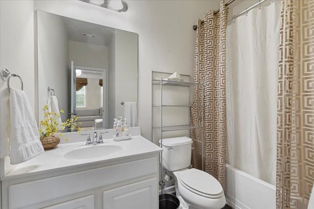 1751 Breyerton Drive 22, Atlanta, GA 30329