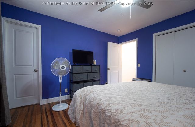 11819 Charleston Road, Red House, WV 25168