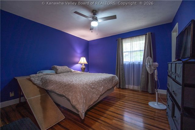 11819 Charleston Road, Red House, WV 25168