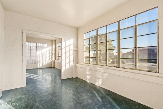 3901 MCKINLEY Avenue, El Paso, TX 79930