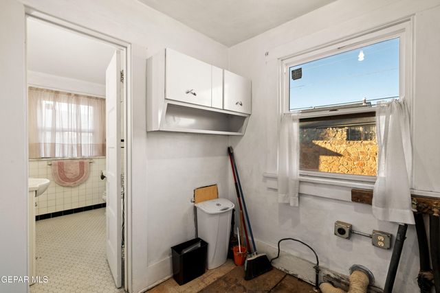 3901 MCKINLEY Avenue, El Paso, TX 79930