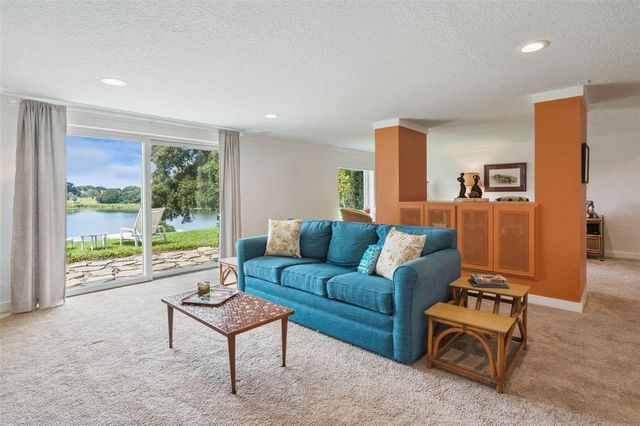 2422 TOPPING PLACE, Eustis, FL 32726